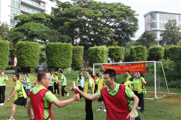 運動與激情碰撞，健康與快樂共享—廣東博皓第六屆運動會   -傳統接力賽