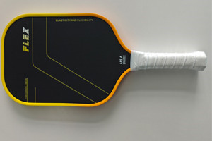 Pickleball匹克球拍 高品質(zhì)碳纖維熱壓一體成型匹克拍競賽拍 專業(yè)比賽用碳纖匹克球拍